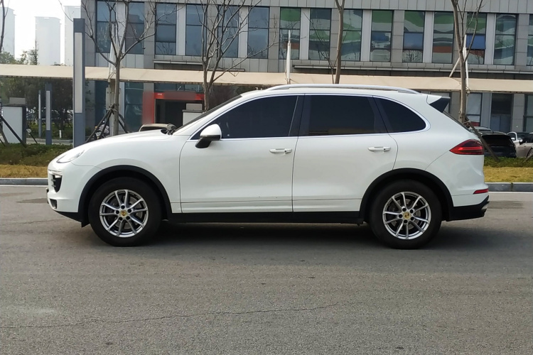 保时捷 2016款 Cayenne 3.0T车身外观6009
