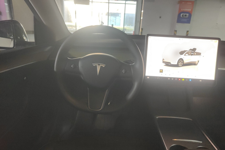 特斯拉 Model Y 2022款 改款 后轮驱动版局部细节13
