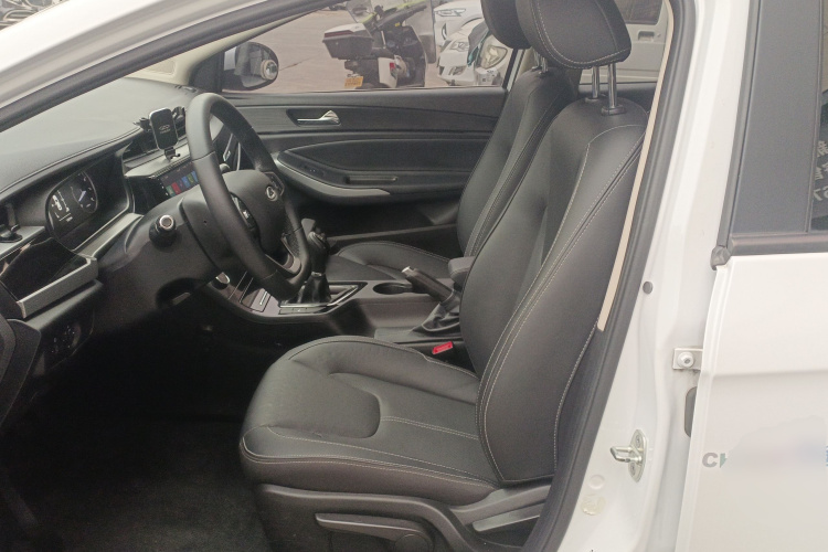 奇瑞 艾瑞泽5 2021款 PRO 1.5L 手动青春版局部细节19