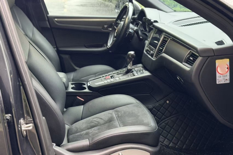 保时捷 2017款  Macan 2.0T中控内饰7006