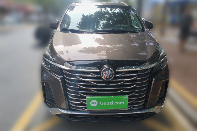 别克GL8 2023款 陆上公务舱 舒适型车身外观2