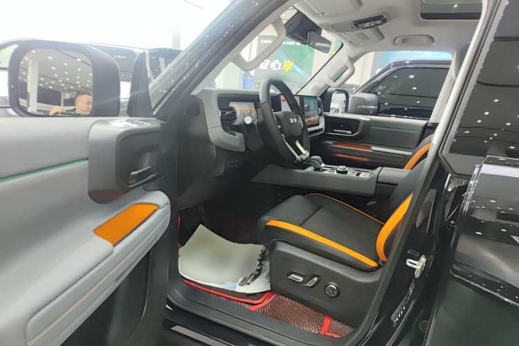 北京越野 北京BJ40 2024款 2.0T 全新城市猎人版 侠客型中控内饰7003