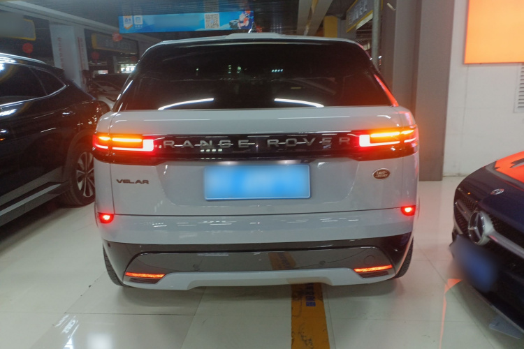 路虎 揽胜星脉 2024款 Dynamic HSE车身外观6