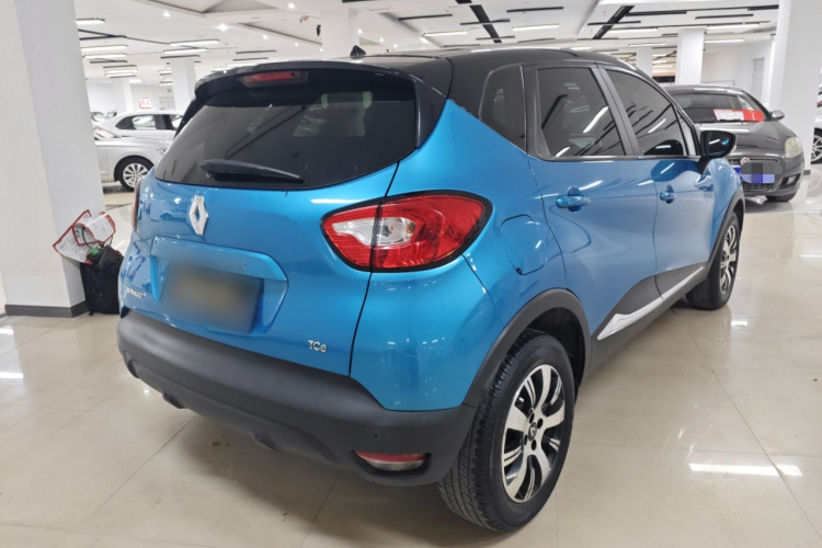 雷诺 卡缤 2015款 1.2T 自动舒适版车身外观7