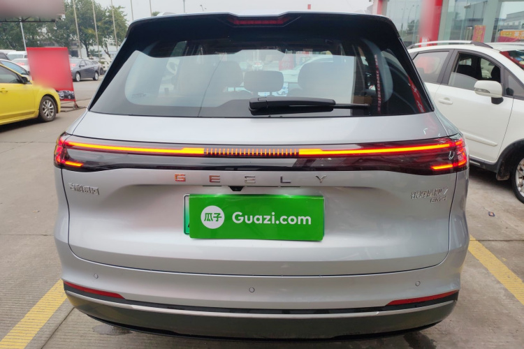 吉利银河 银河星舰7 EM-i 2025款 120km 领航版车身外观6