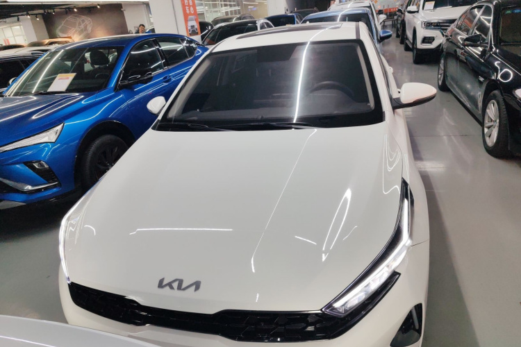 起亚K3 2024款 1.5L CVT舒适优享版车身外观6001