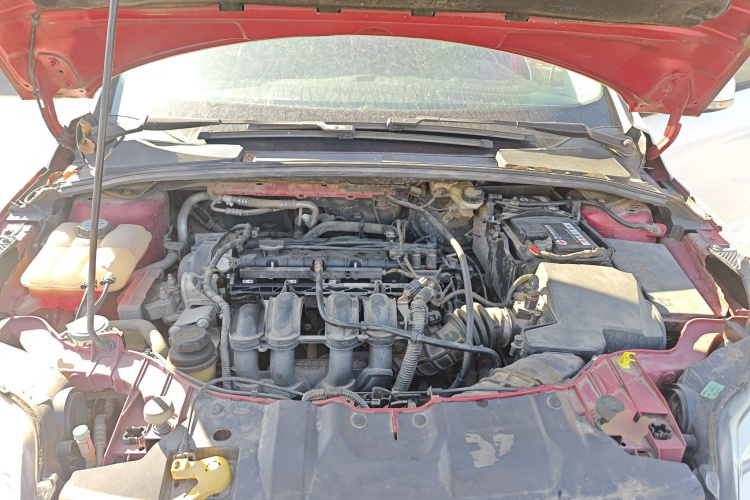 福特 福克斯 2012款 两厢 1.6L 自动舒适型机舱底盘24