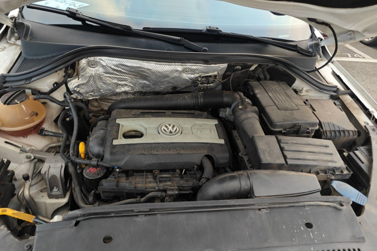 大众 途观 2017款 300TSI 自动两驱丝绸之路舒适版机舱底盘24