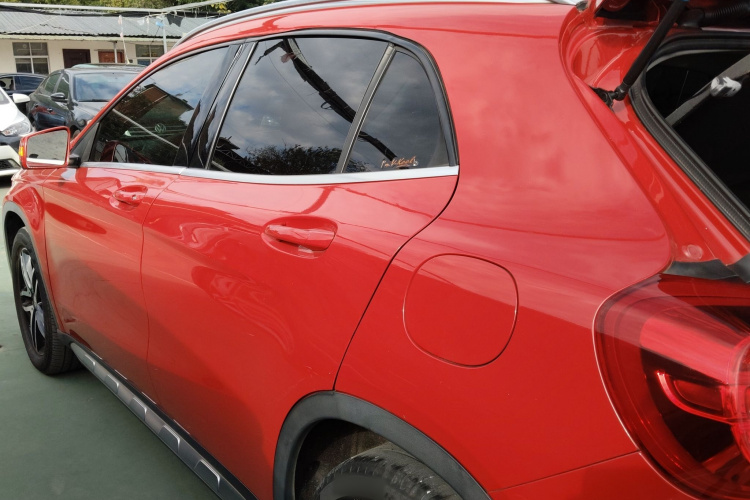 奔驰GLA 2015款 GLA 200 时尚型车身外观4