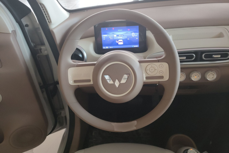 五菱汽车 宏光MINIEV 2025款 四门版 进阶款中控内饰13