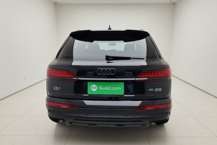 奥迪Q7 2022款 55 TFSI quattro S line运动型车身外观6