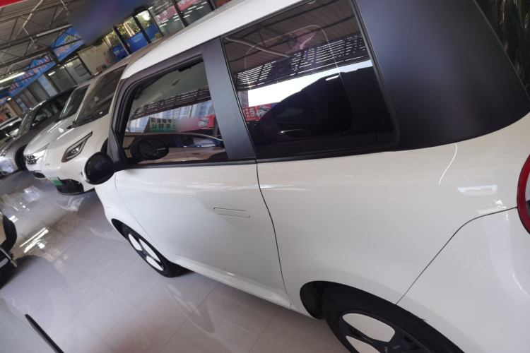 长安启源 长安Lumin 2022款 210km 香甜款车身外观4