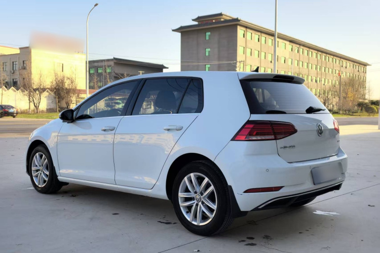 大众 高尔夫 2019款 1.6L 自动舒适型 国V车身外观6006