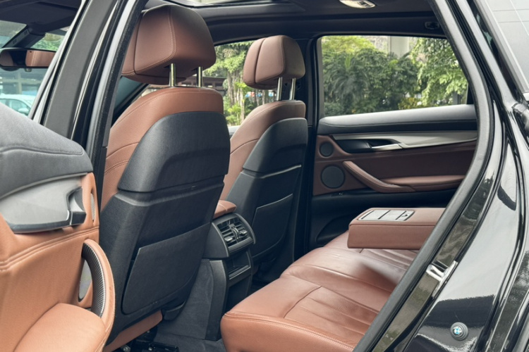 宝马X6 2019款 xDrive35i M运动套装中控内饰7002