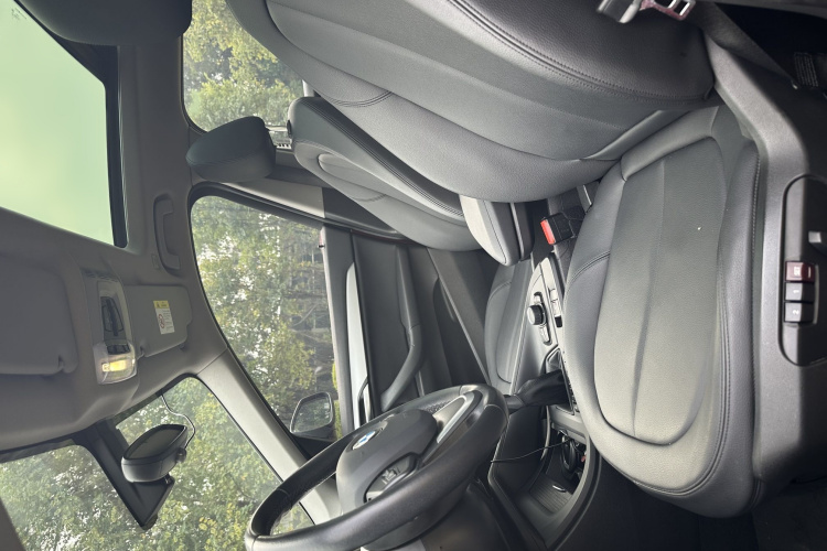 宝马X1 2016款 sDrive18Li 尊享型中控内饰7006