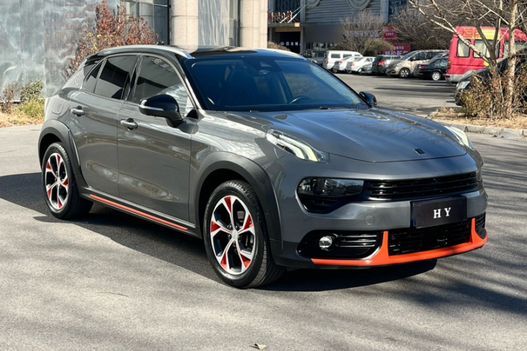 领克02 2018款 1.5T DCT两驱耀Pro版 国V车身外观6008