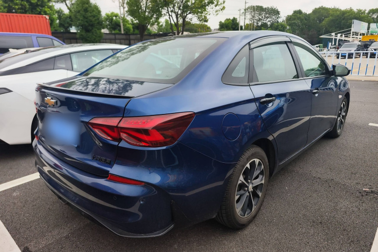 雪佛兰 科鲁泽 2023款 1.3T 轻混自动尊享版车身外观6003