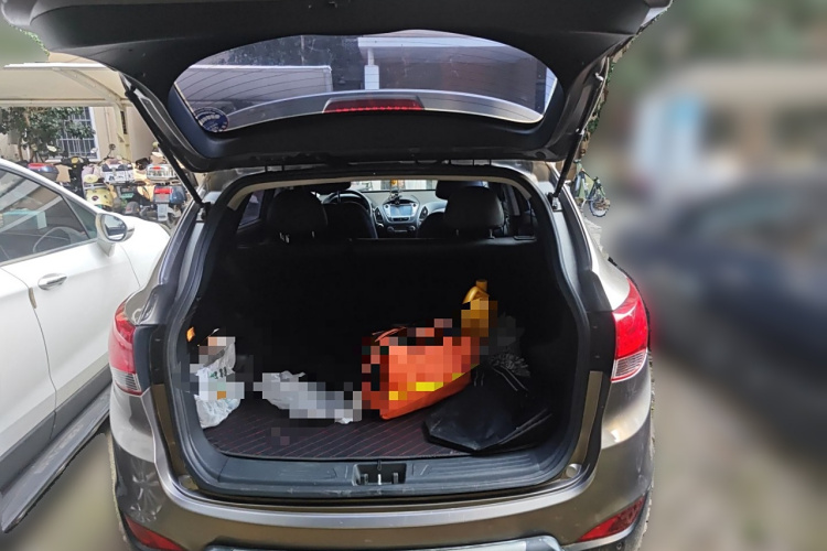 北京现代ix35 2012款 2.0L 自动两驱精英版GLS局部细节23