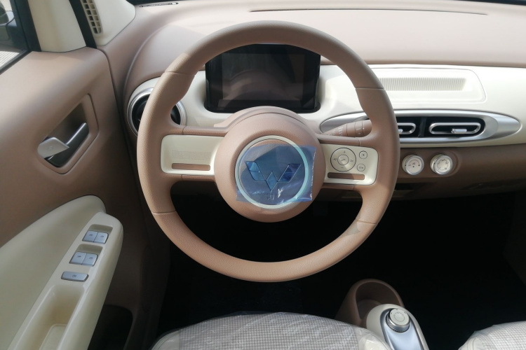 五菱汽车 宏光MINIEV 2025款 四门版 进阶款中控内饰13