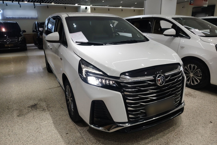 别克GL8 2023款 陆上公务舱 智享型车身外观3