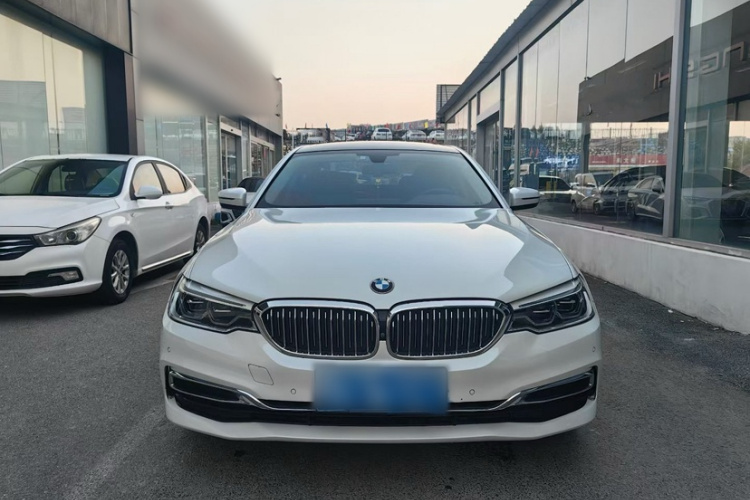 宝马5系 2020款 530Li 尊享型 豪华套装车身外观6003