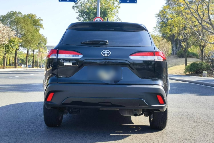 丰田 卡罗拉锐放 2023款 2.0L 精英版车身外观6003