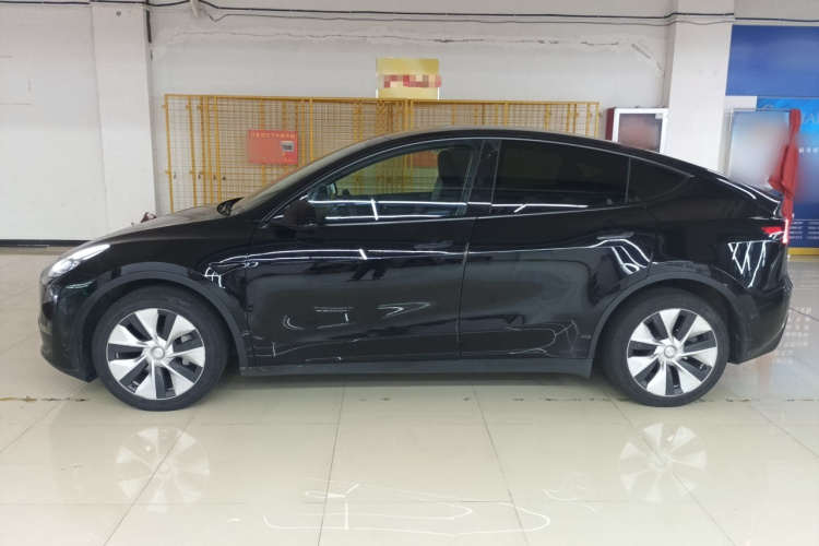 特斯拉 Model Y 2021款 长续航全轮驱动版车身外观6003