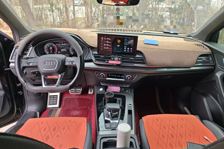 奥迪Q5L 2023款 40T 豪华动感型中控内饰12