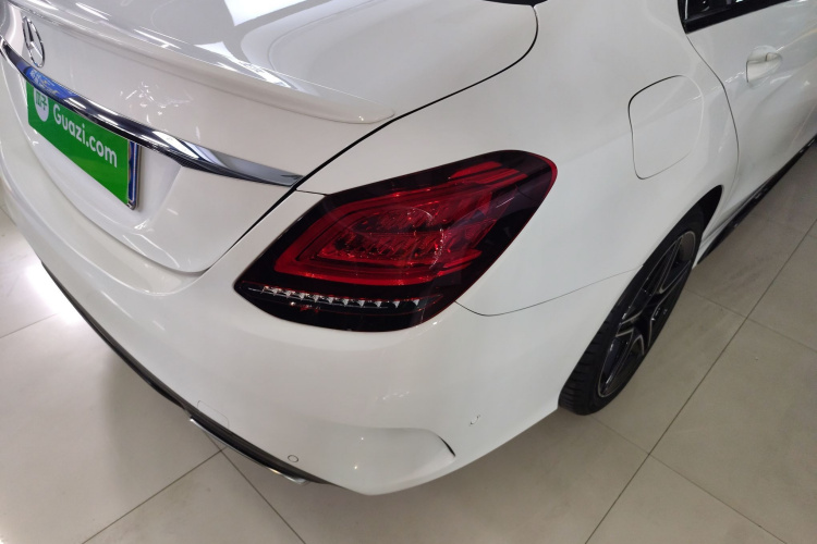 奔驰C级 2021款 C 260 星耀臻藏版车身外观9