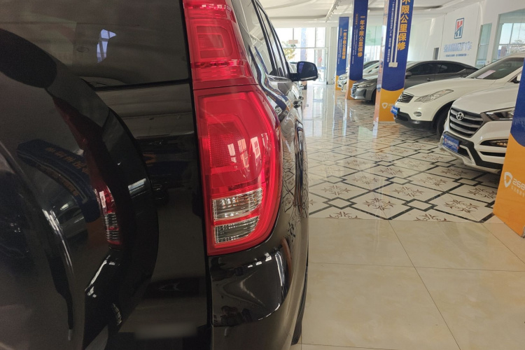 哈弗H9 2020款 2.0T 汽油四驱尊享型 5座车身外观9