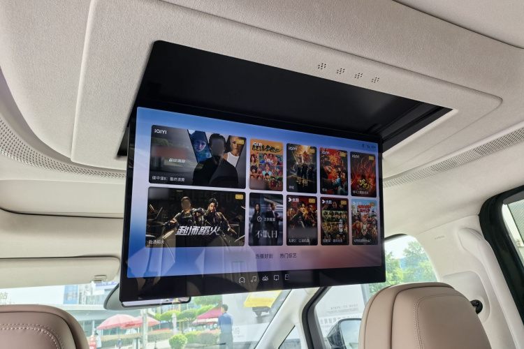 小鹏X9 2025款 740超长续航 Max中控内饰7007