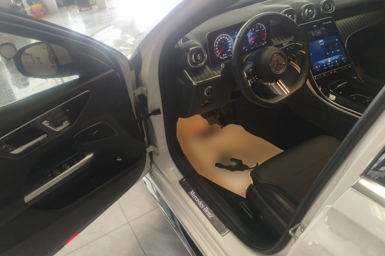 奔驰C级 2023款 改款 C 260 L 运动版中控内饰20