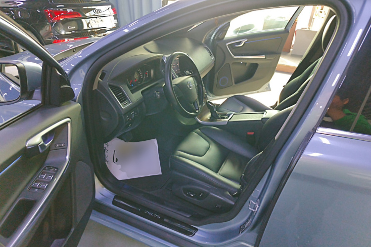 沃尔沃XC60 2017款 T5 智行升级版中控内饰20