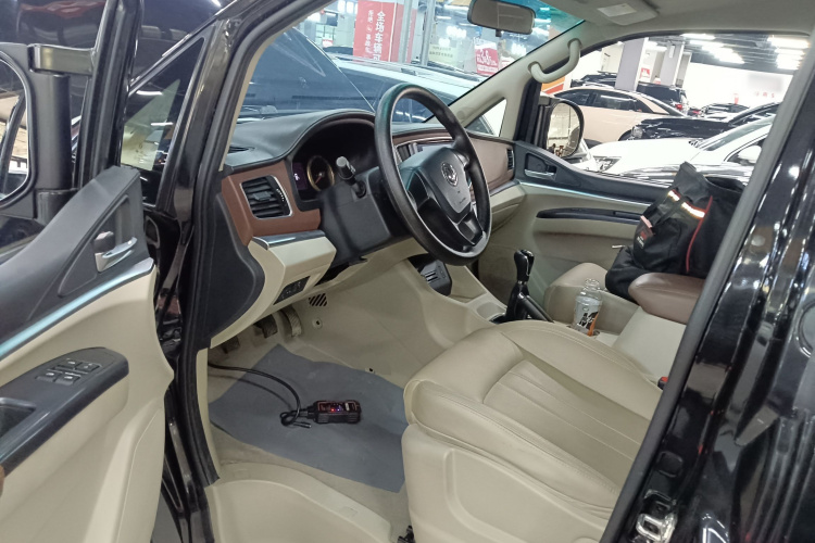 东风风行 菱智 2019款 M5L 1.6L 7座豪华型 国VI中控内饰7001