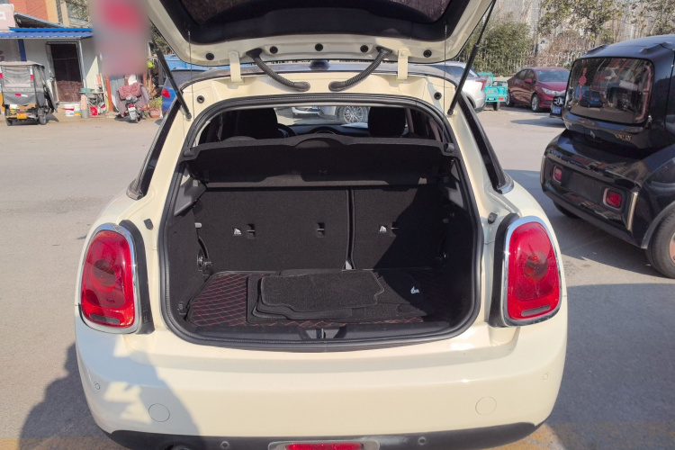 MINI 2015款 1.5T COOPER Fun 五门版机舱底盘23