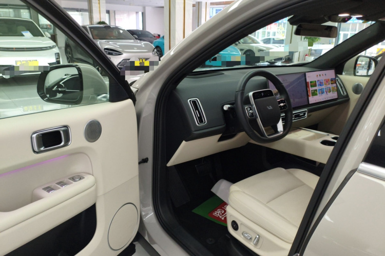 理想汽车 理想L6 2024款 Pro中控内饰20