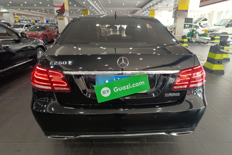 奔驰E级 2015款 E 200 L车身外观6004