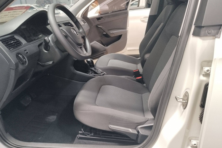 大众 桑塔纳 2021款 1.5L 自动风尚版中控内饰7001