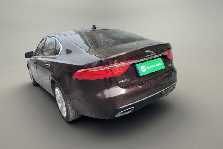 捷豹XFL 2018款 XFL 2.0T 250PS 豪华版车身外观5