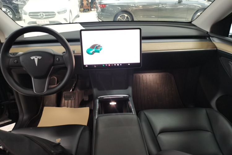 特斯拉 Model Y 2022款 后轮驱动版中控内饰12