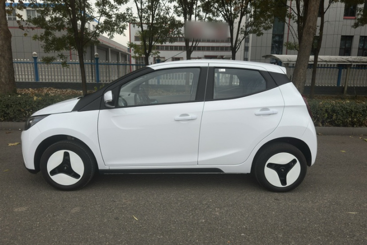 江铃集团新能源 易至EV2 2026款 PLUS+ 舒适型车身外观6002