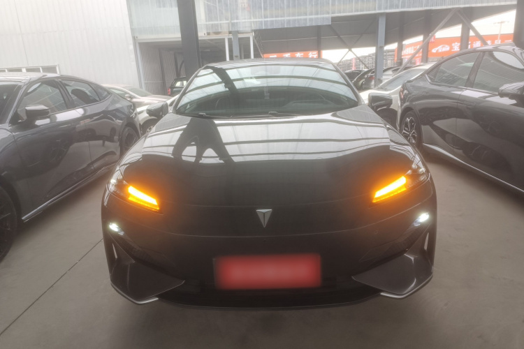 深蓝汽车 深蓝SL03 2023款 200Max增程版车身外观2