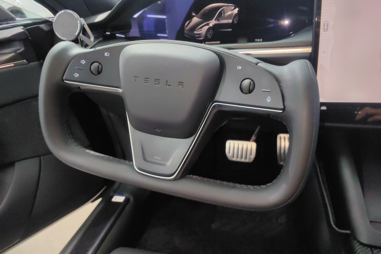 特斯拉 Model S 2023款 双电机全轮驱动版中控内饰13