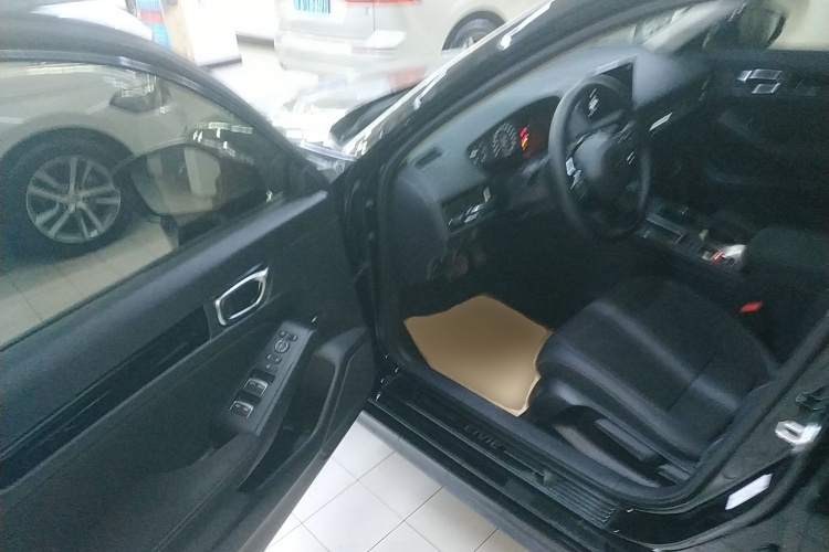 本田 思域 2025款 240TURBO CVT 智趣Plus中控内饰20