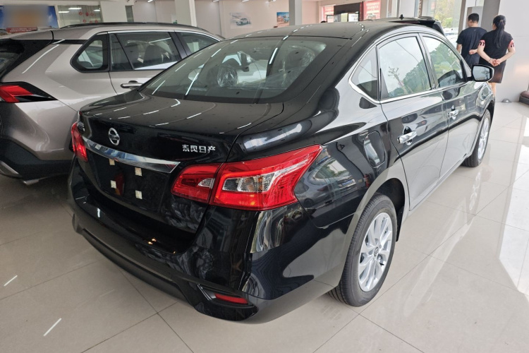 日产 轩逸 2024款 改款三 经典 1.6XE CVT舒适版车身外观6005