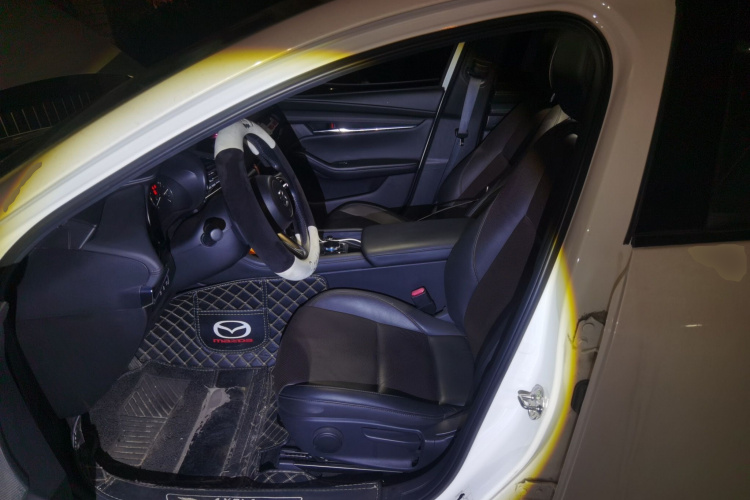 马自达3 昂克赛拉 2021款 2.0L 自动质雅版中控内饰19