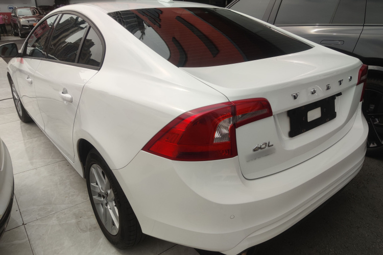 沃尔沃S60 2015款 S60L 2.0T 智行版车身外观6003