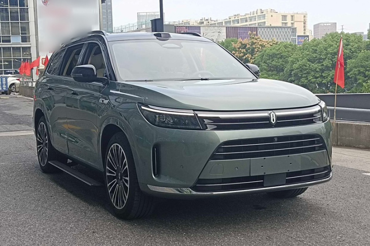 鸿蒙智行 问界M7 2024款 1.5T 智驾四驱Max版 5座车身外观6005