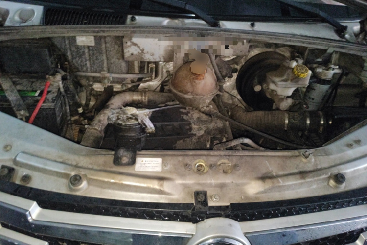 东风御风 御风 2021款 2.0T动力王前驱物流车长轴中顶6-9座国VI ZD20局部细节24