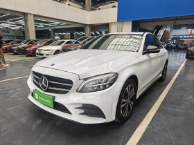 奔驰C级 2019款 C 260 运动版
